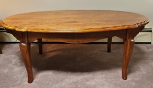 Queen-Anne-Style-Oval-Coffee-Table