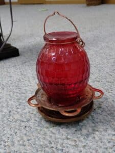 Red-Hexagonal-Glass-Hummingbird-Feeder-third-image