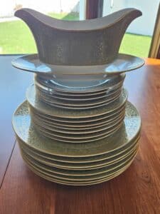 Sango-Versailles-Gravy-Boat-and-Saucers-Set-third-image