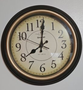 Sharp-Wall-Clock-NO