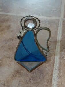 Stained-Glass-Angel-Figurine-B-second-image