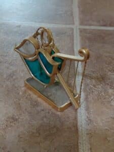 Stained-Glass-Angel-Harp-Figurine