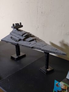 Star-Wars-Imperial-Star-Destroyer-Model-Kit