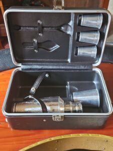 Trav-L-Bar-by-Ever-Wear