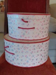 Vintage-Hat-Box-Set