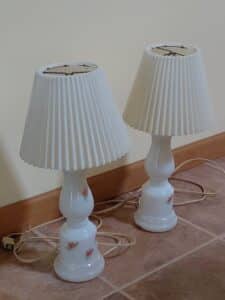 Vintage-Milk-Glass-Lamps-second-image