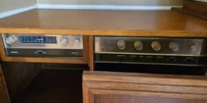 Vintage-Stereo-Cabinet-fourth-image