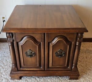 Vintage-Thomasville-End-Table