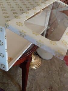 Vintage-White-Cardboard-Bakery-Box-with-Gold-Floral-Pattern-and-Clear-Window-third-image