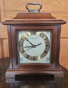 Wooden-Mantel-Clock
