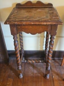Barley-Twist-Oak-Side-Table