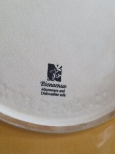 Bienvenue-Yellow-Floral-Dinner-Plates-Bowls-third-image