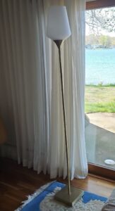 Brass-Torchiere-Floor-Lamp-second-image