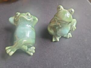 Ceramic-Frog-Figurines