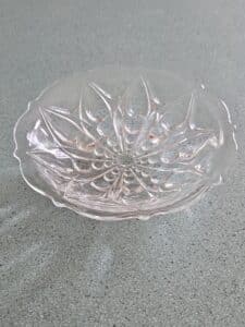 Clear-Glass-Starburst-Footed-Bowl