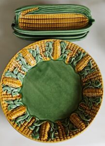 Corn-Cob-Plates-and-Trays-pieces