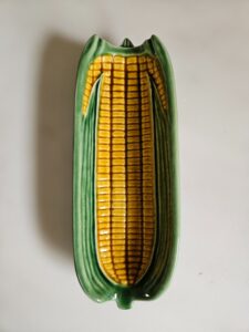 Corn-Cob-Plates-and-Trays-pieces-third-image