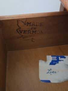 Cushman-Colonial-Creations-Dresser-with-Mirror-fourth-image