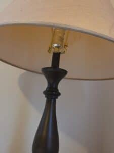 Dark-Wood-Table-Lamp-second-image