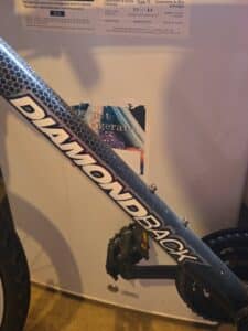 Diamondback-Outlook-Mountain-Bike-third-image