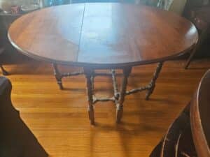 Drop-Leaf-Dining-Table-second-image-1