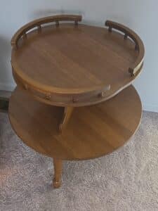 Ethan-Allen-Heirloom-Nutmeg-Maple-Two-Tiered-Accent-Table-second-image