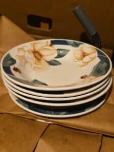 Floral-Stoneware-Plates