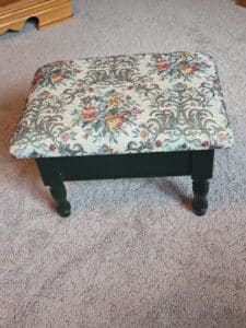 Floral-Tapestry-Storage-Ottoman