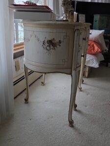 French-Provincial-Vanity-and-Chair-fourth-image
