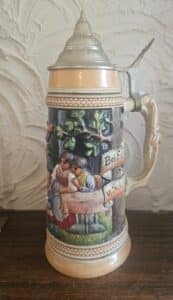 German-Beer-Stein-Bei-Freud-u.-Schelm