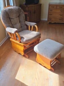 Glider-Chair-and-Ottoman