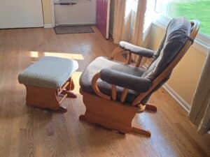 Glider-Chair-and-Ottoman-second-image