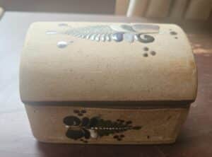 Hand-painted-Tonala-Pottery-Trinket-Box