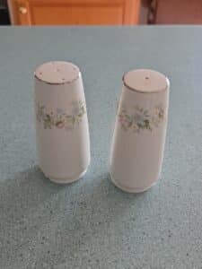 Johann-Haviland-Forever-Spring-Salt-and-Pepper-Shakers