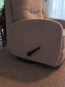 La-Z-Boy-Recliner-Swivel-Chair-second-image