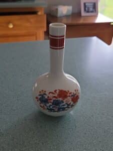 Mann-Circa-Vase