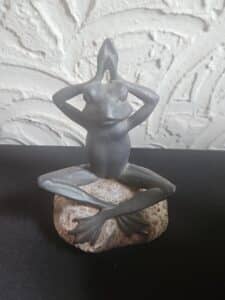 Meditating-Yoga-Frog-Statue
