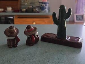 Mexican-Siesta-Salt-Pepper-Shakers-fourth-image