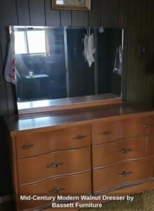 Mid-Century-Modern-Walnut-Dresser-by-Bassett-Furniture-second-image