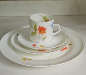 Mikasa-Just-Flowers-Bone-China-Tea-Piece-Set