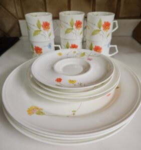 Mikasa-Just-Flowers-Bone-China-Tea-Piece-Set-fourth-image