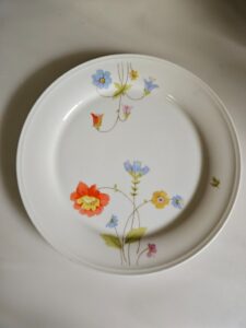 Mikasa-Just-Flowers-Bone-China-Tea-Piece-Set-second-image