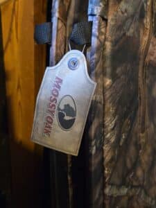 Mossy-Oak-Hunting-Blind-second-image