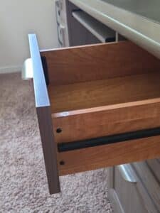 Realspace-Magellan-Desk-third-image