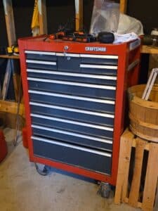 Red-Craftsman-Rolling-Tool-Chest
