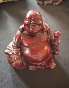 Red-Laughing-Buddha-Figurine-D