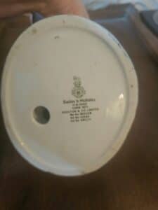 Royal-Doulton-Sailors-Holiday-Figurine-second-image