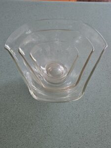 Set-of-Asymmetrical-Glass-Bowls