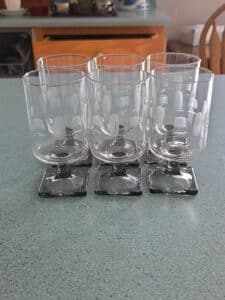 Set-of-Federal-Glass-Nordic-Midnight-Glasses