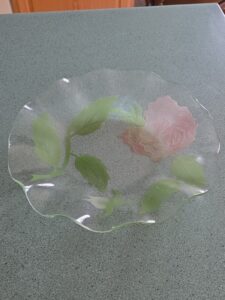 Sydenstricker-Glass-Rose-Serving-Dish